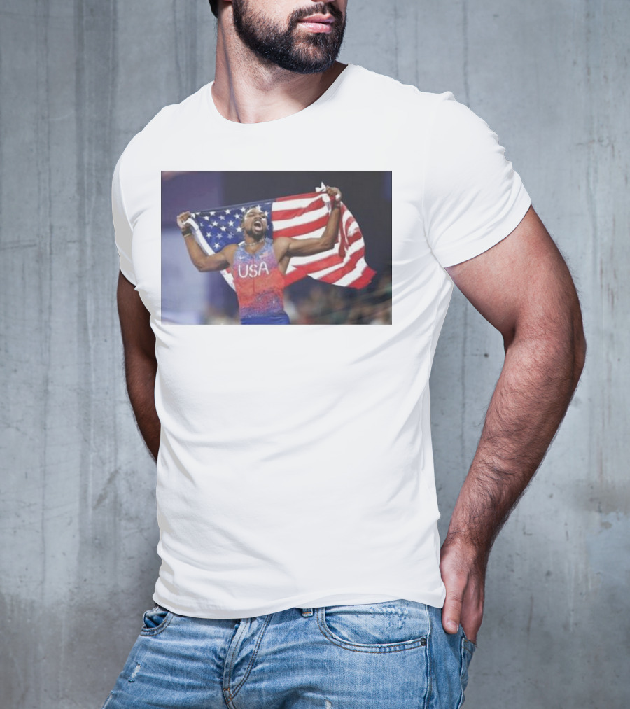 USA Track Champion Noah Lyles Celebrates 100M Victory Paris Olympics T-Shirt
