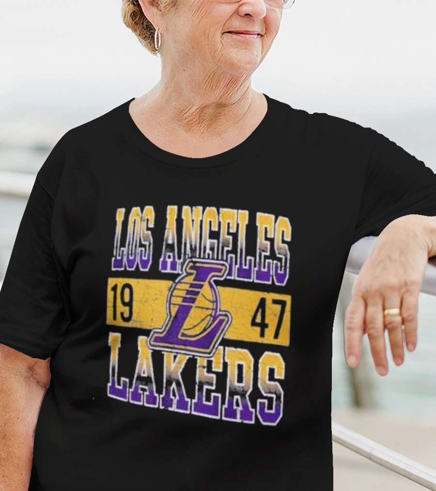 Los Angeles Lakers 1947 Logo Enzyme Washed Oversized Men’s New Era Black T-Shirt