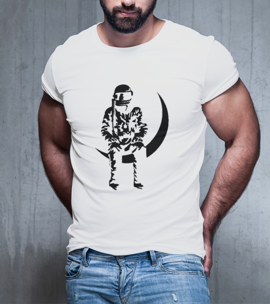 To The Stars Moon Man Astronaut Sitting On Crescent Ocean Blue T-Shirt