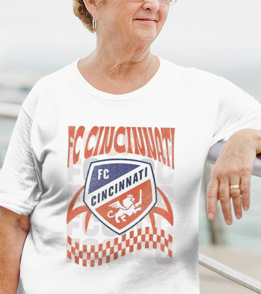 FC Cincinnati Shield Vibes Checking Rampant Lion T-Shirt