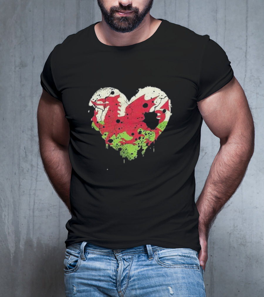 Love Flag Wales Welsh Football Rugby Heart Dragon T-Shirt