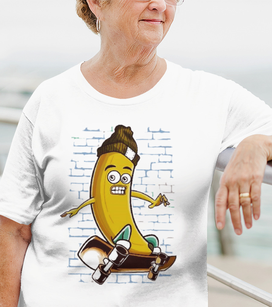 Inktastic Skateboarding Banana Beanie Graffiti Style Skateboard Rider T-Shirt