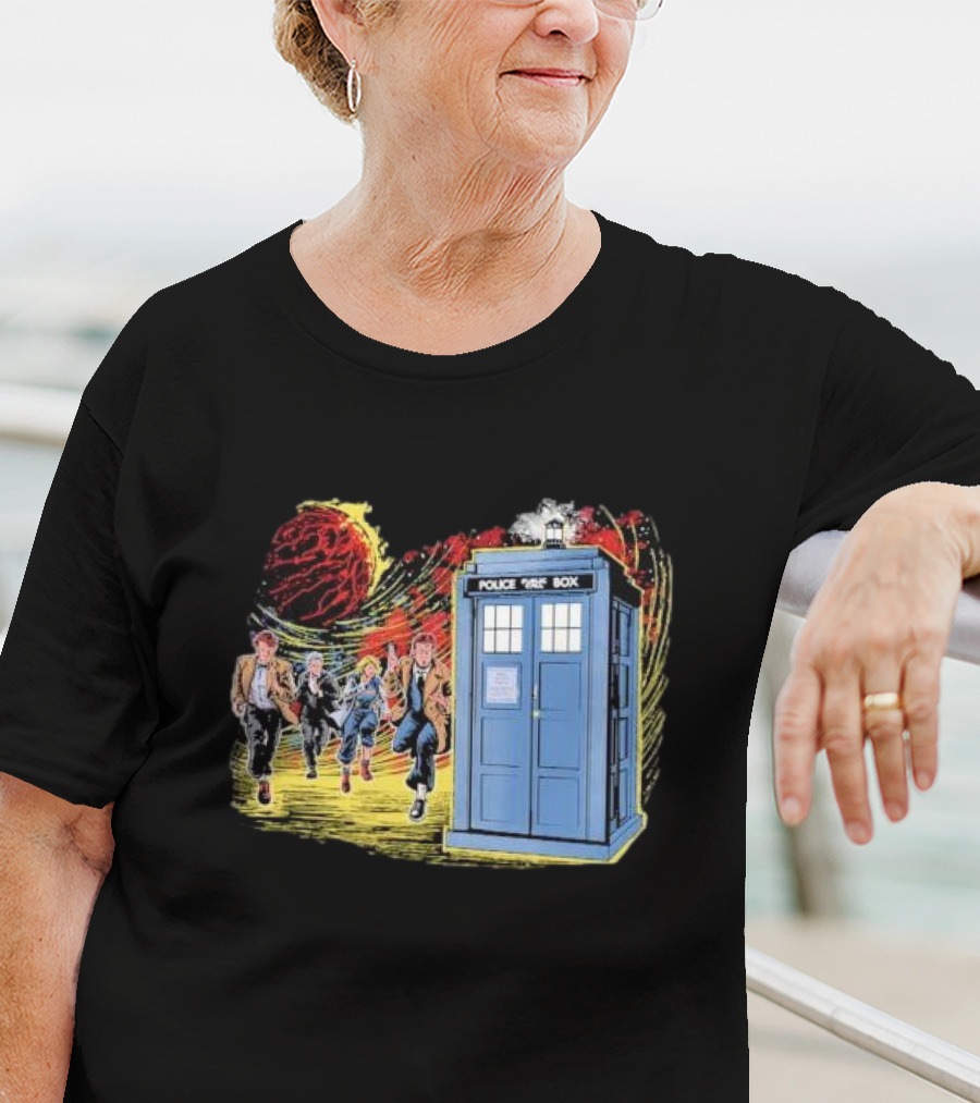 Police Public Box Time Travel Sci-fi Comics Chase With Doctor And Companions T-Shirt