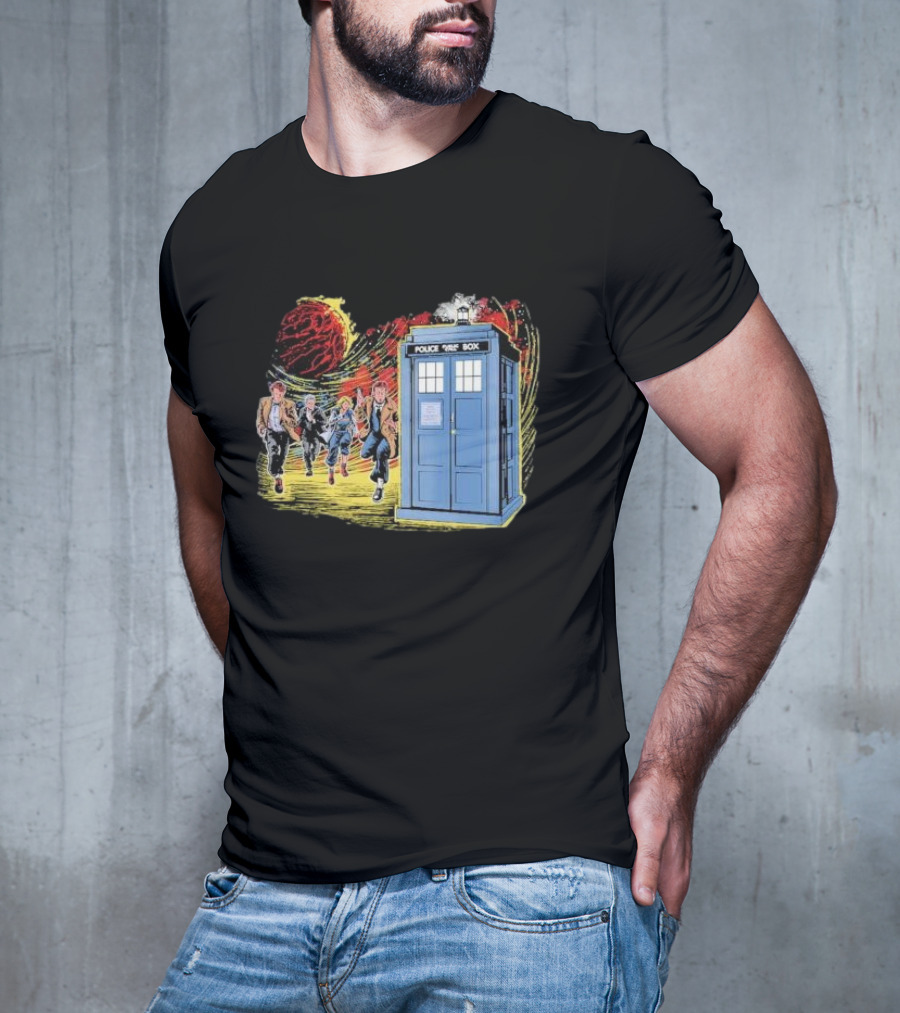 Police Public Box Time Travel Sci-fi Comics Chase With Doctor And Companions T-Shirt
