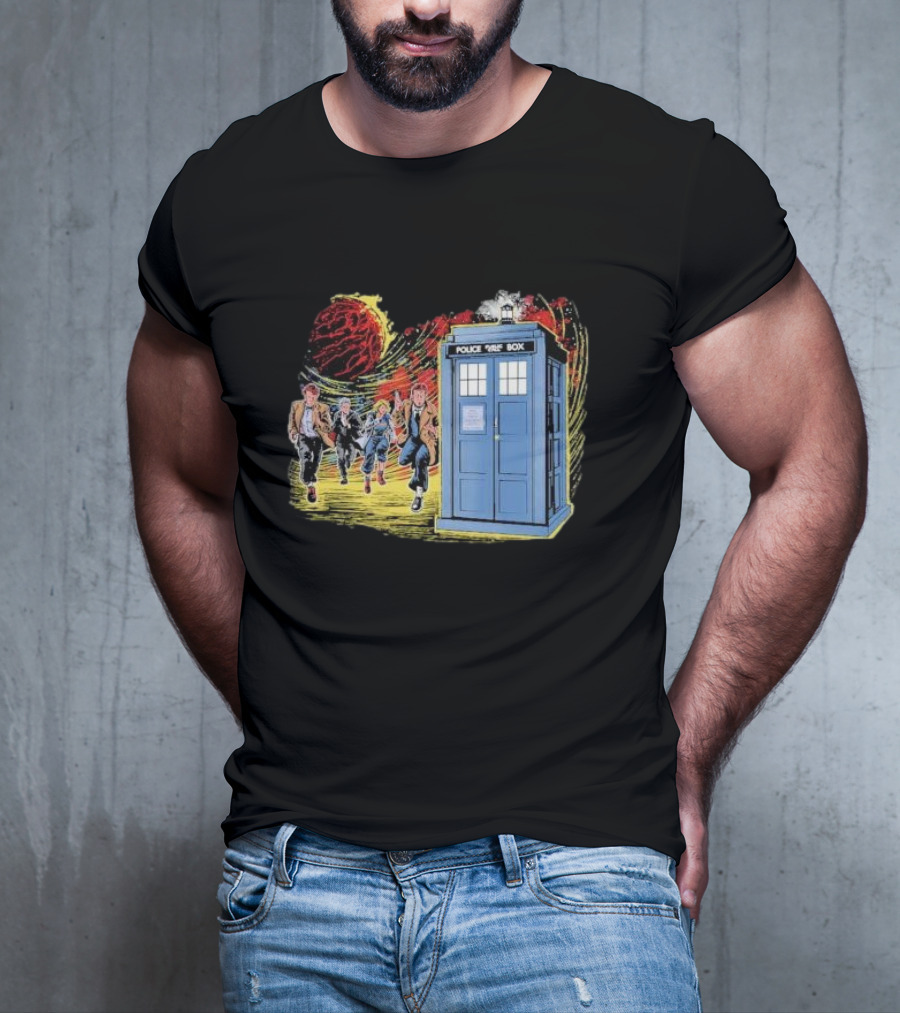 Police Public Box Time Travel Sci-fi Comics Chase With Doctor And Companions T-Shirt