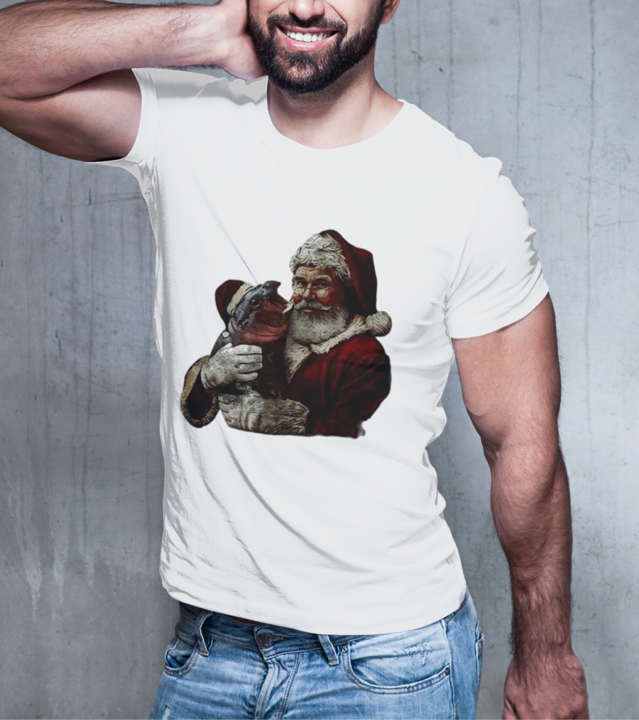 Moo Deng Xmas Funny Christmas Santa Hug Cute Baby Hippo Santa Claus Holiday T-Shirt