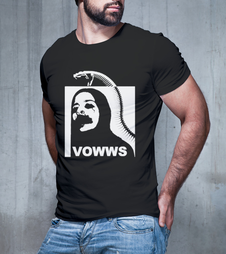 Vowws Snake Minimalist T-Shirt