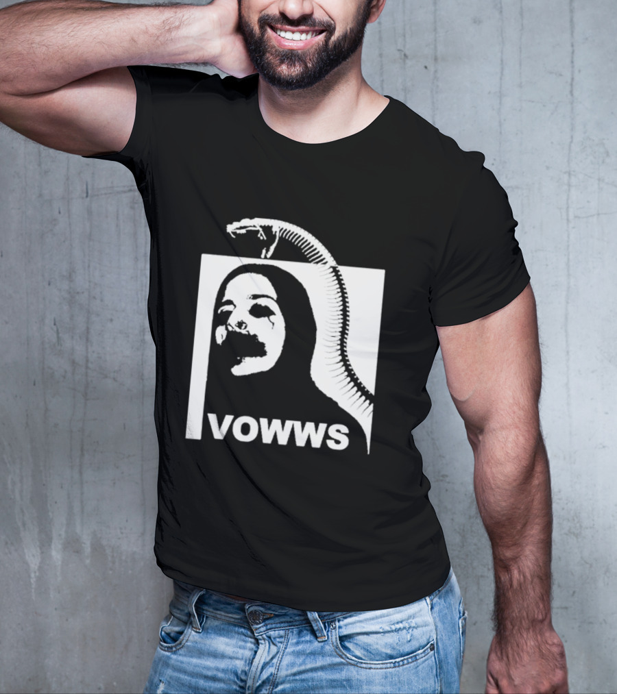 Vowws Snake Minimalist T-Shirt