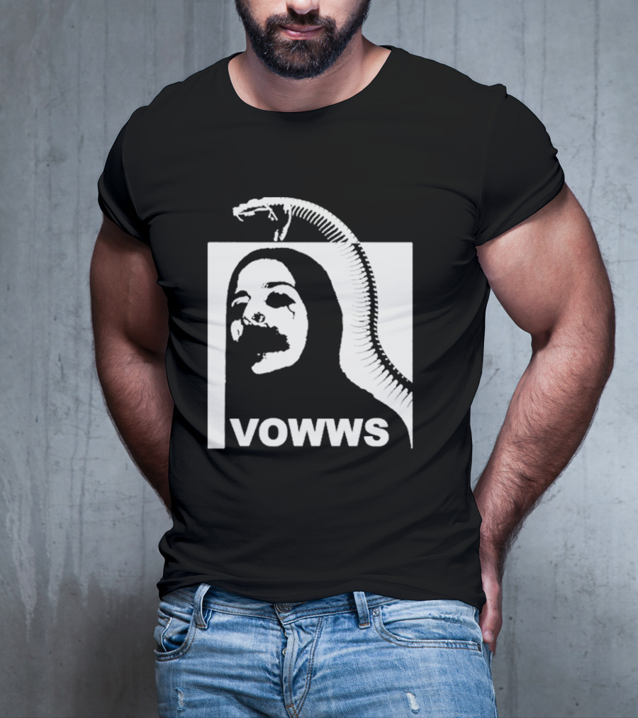 Vowws Snake Minimalist T-Shirt