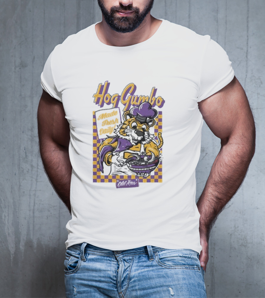 Old Row Hog Gumbo Made Fresh Daily Tiger Chef Purple Gold Checkered T-Shirt