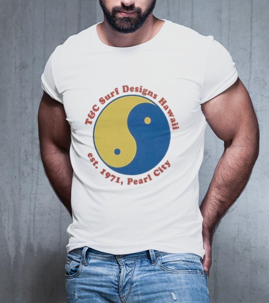 T&C Surf Designs Hawaii Est 1971 Pearl City Yin Yang T-Shirt