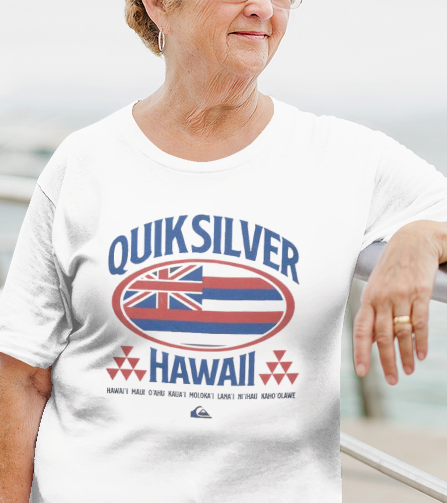 Quiksilver Hawaii Flag Design With Island Names - Hawai'i Maui O'ahu Kaua'i Moloka'i Lana'i Ni'ihau Kaho'olawe T-Shirt
