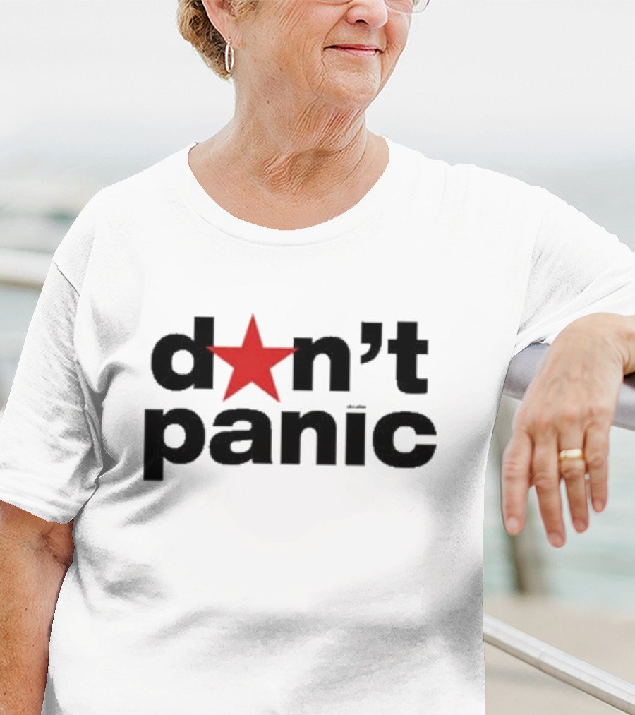 Lauren Sanderson Don't Panic Red Star Icon Text T-Shirt