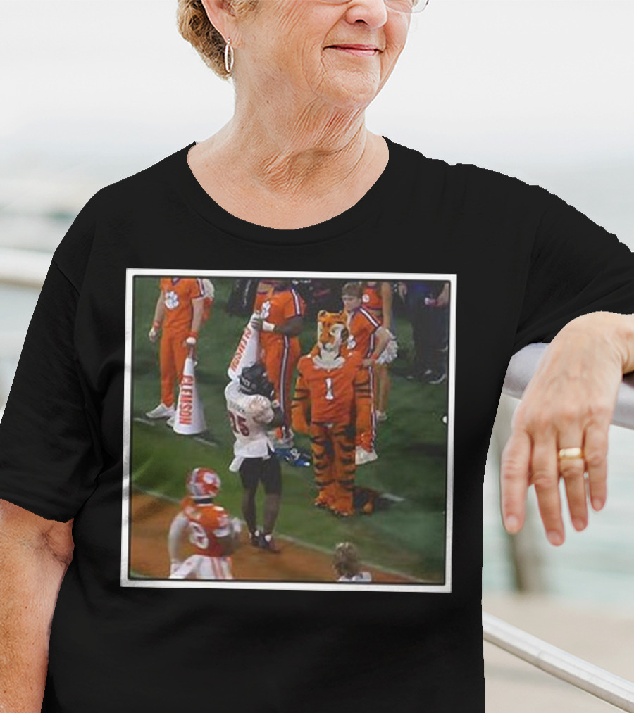 Clemson Tigers Mascot And Louisville Cardinals Player On Sideline T-Shirt