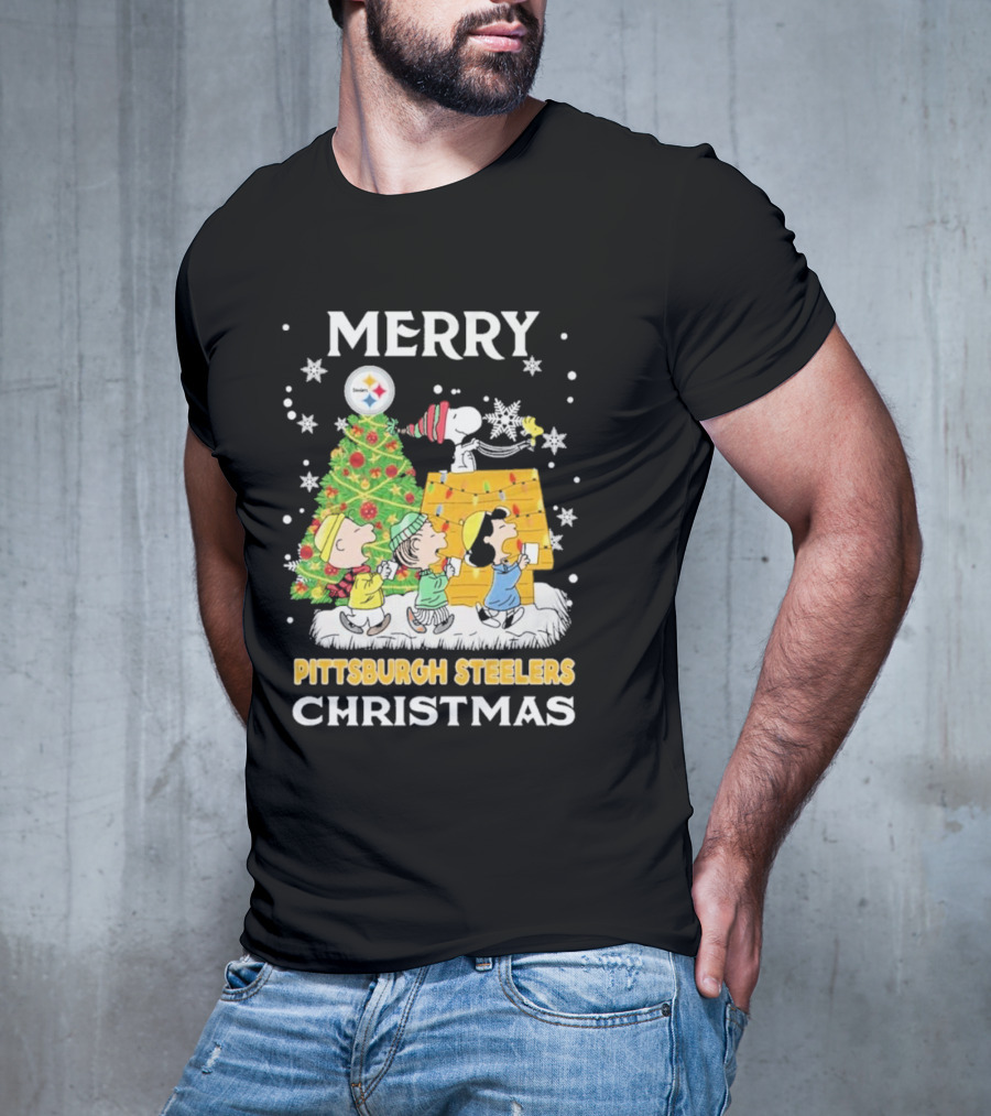 Merry Pittsburgh Steelers Christmas Peanuts Snoopy Holiday T-Shirt