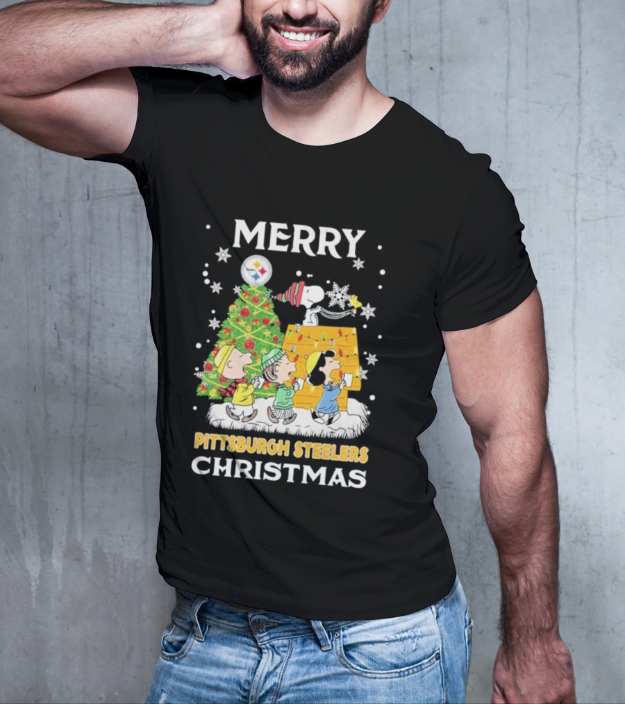 Merry Pittsburgh Steelers Christmas Peanuts Snoopy Holiday T-Shirt