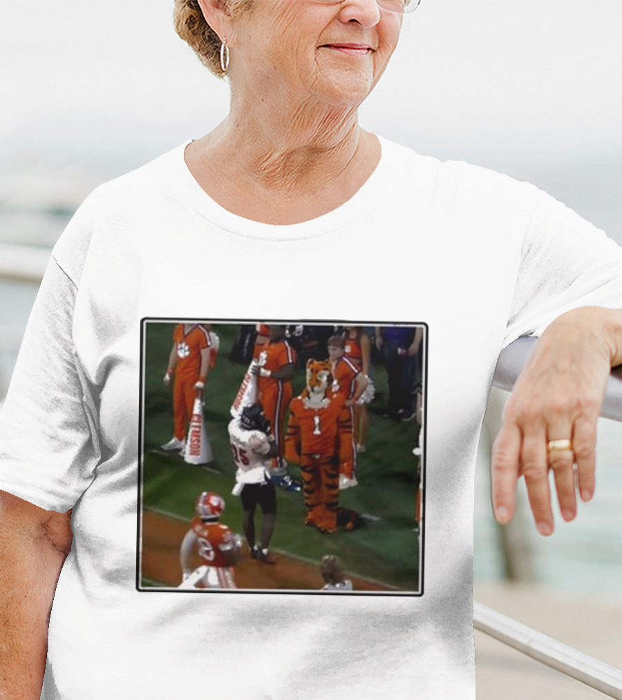 Louisville Victory Dance Night Night Celebration Against Clemson Tiger Mascot T-Shirt