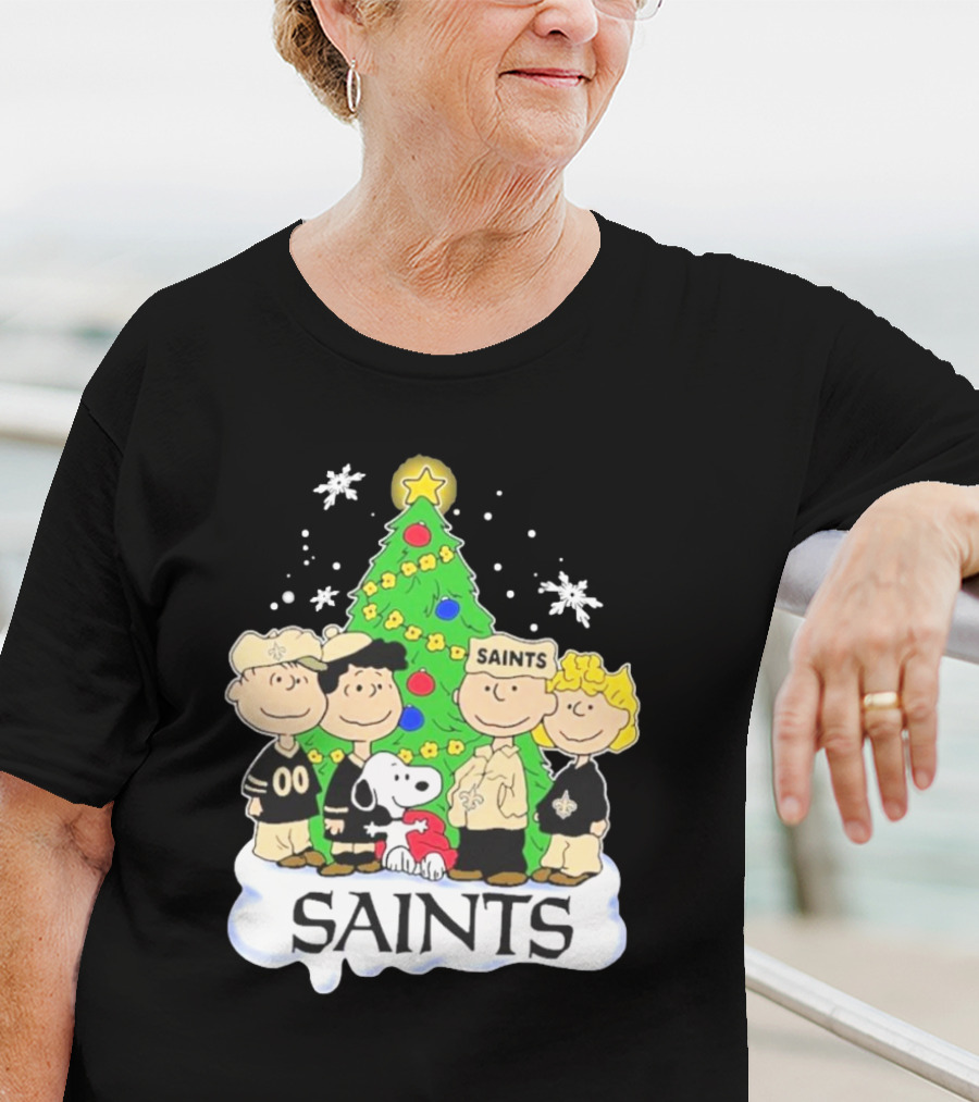 New Orleans Saints Snoopy Christmas Tree Peanuts Characters Snowflakes T-Shirt