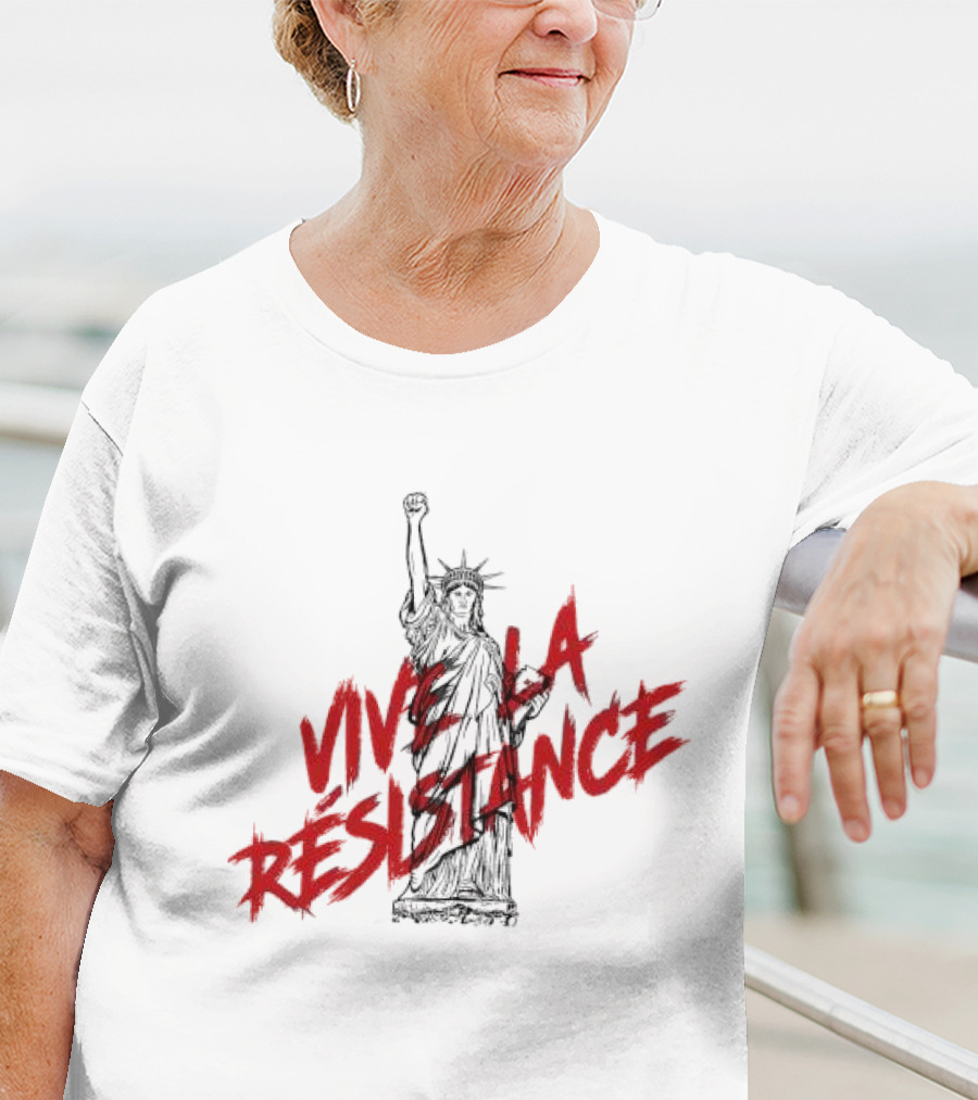 Vive La Résistance Statue Of Liberty Raised Fist T-Shirt