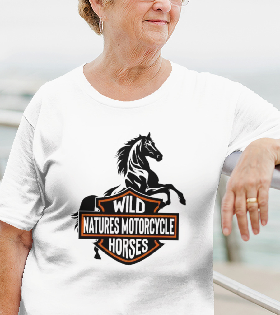 Wild Natures Motorcycle Horses Hang Over Gang Iconic Wild Horse Badge Motif T-Shirt