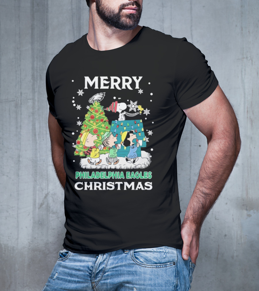 Merry Philadelphia Eagles Christmas Charlie Brown Snoopy Woodstock T-Shirt