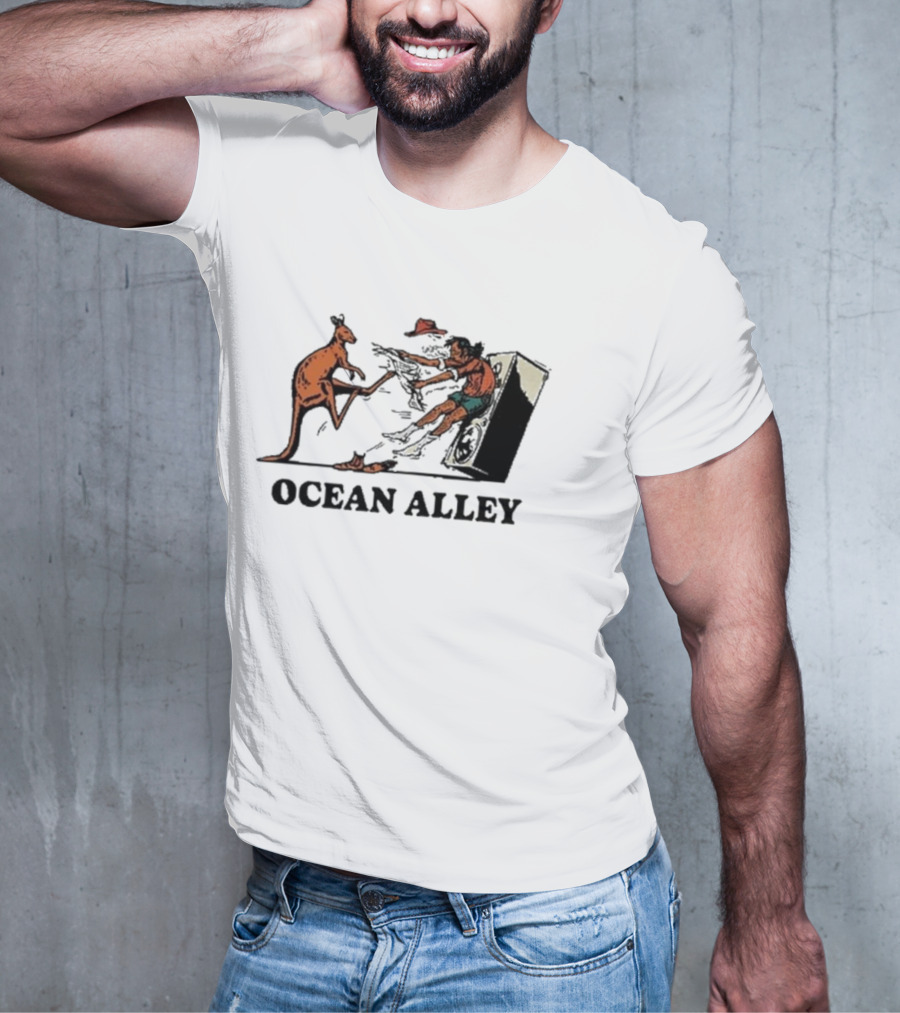OCEAN ALLEY Kangaroo Laundry Kick T-Shirt
