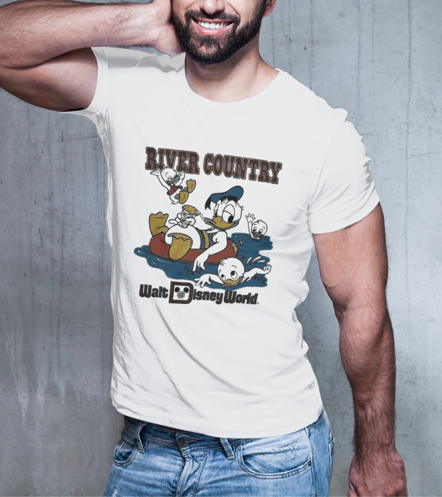 Walt Disney World River Country Duck Characters Floating Scene T-Shirt