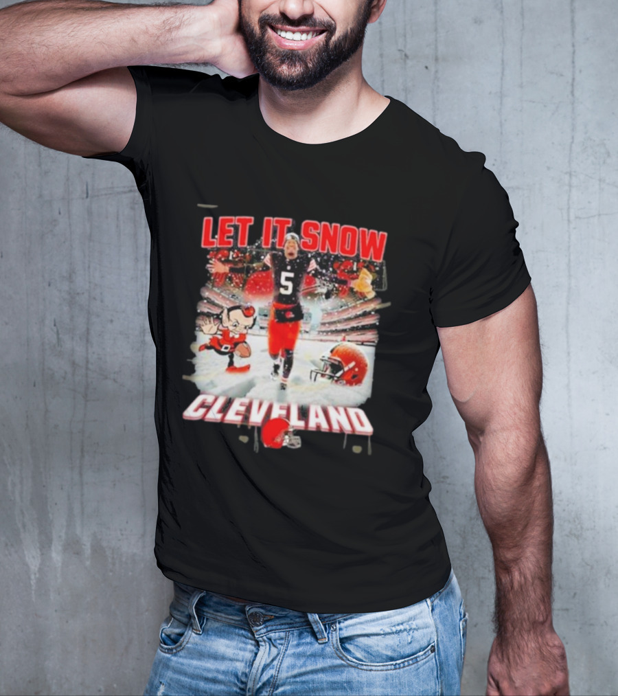 LET IT SNOW CLEVELAND BROWNS FOOTBALL HELMET T-Shirt