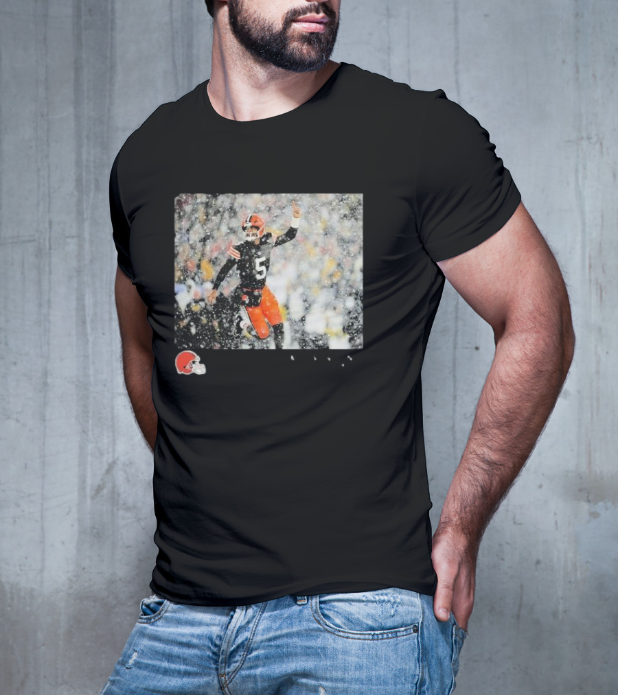 Cleveland Browns Jameis Winston NFL Week 12 Snow Game Action T-Shirt