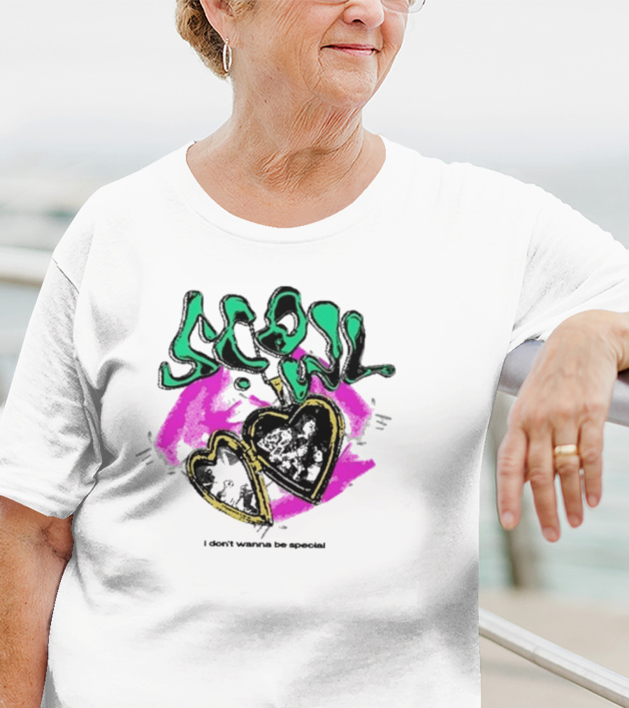 Scowl I Don’t Wanna Be Special Heart Lock T-Shirt