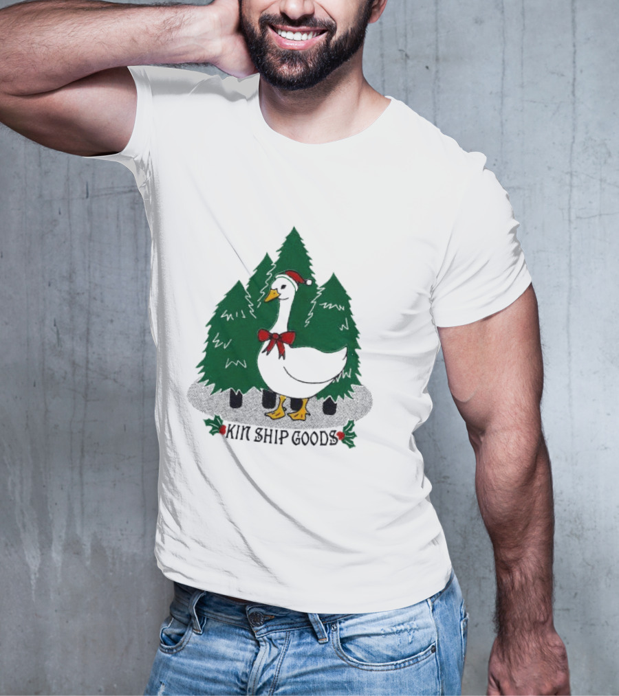 Kin Ship Goods Santa Claus Duck Christmas Trees Merry Christmas T-Shirt