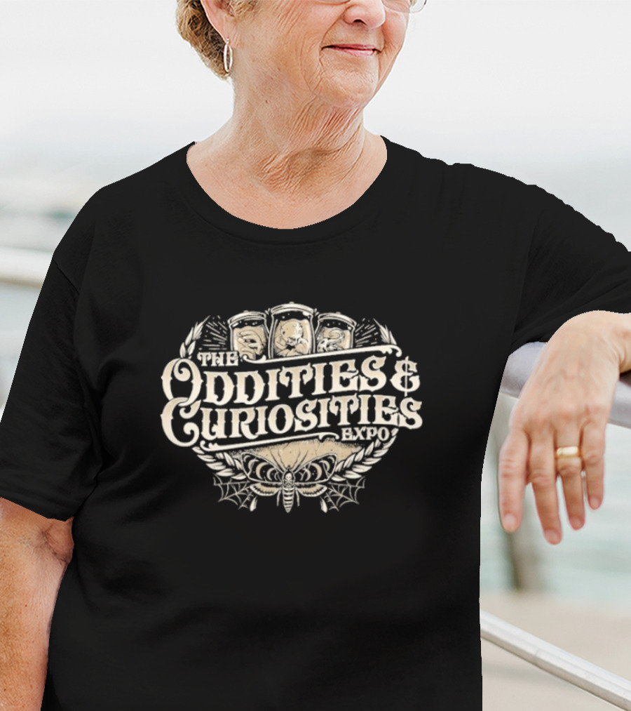The Oddities And Curiosities Expo Death Head Moth Skeletons Tarot Cards T-Shirt