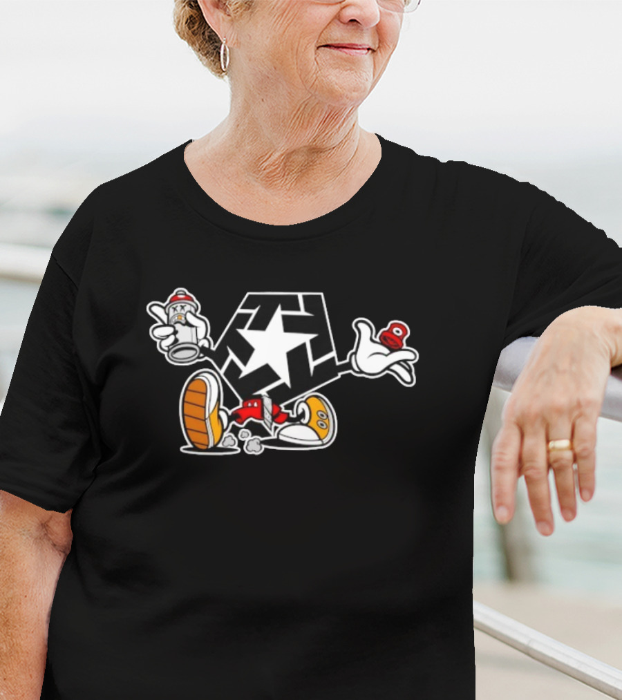 Tribal Gear T-Star Spray Paint Character Star Motif T-Shirt
