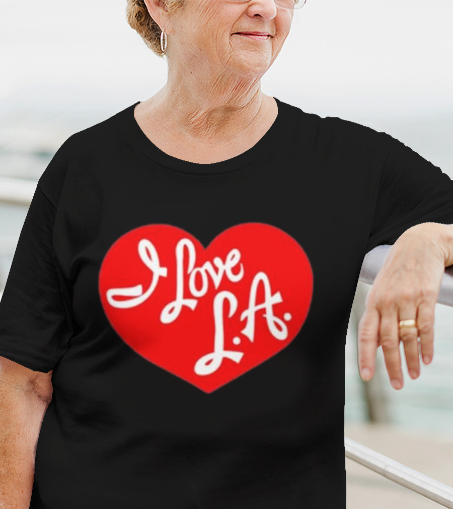 Tourist I Love LA Red Heart Icon T-Shirt