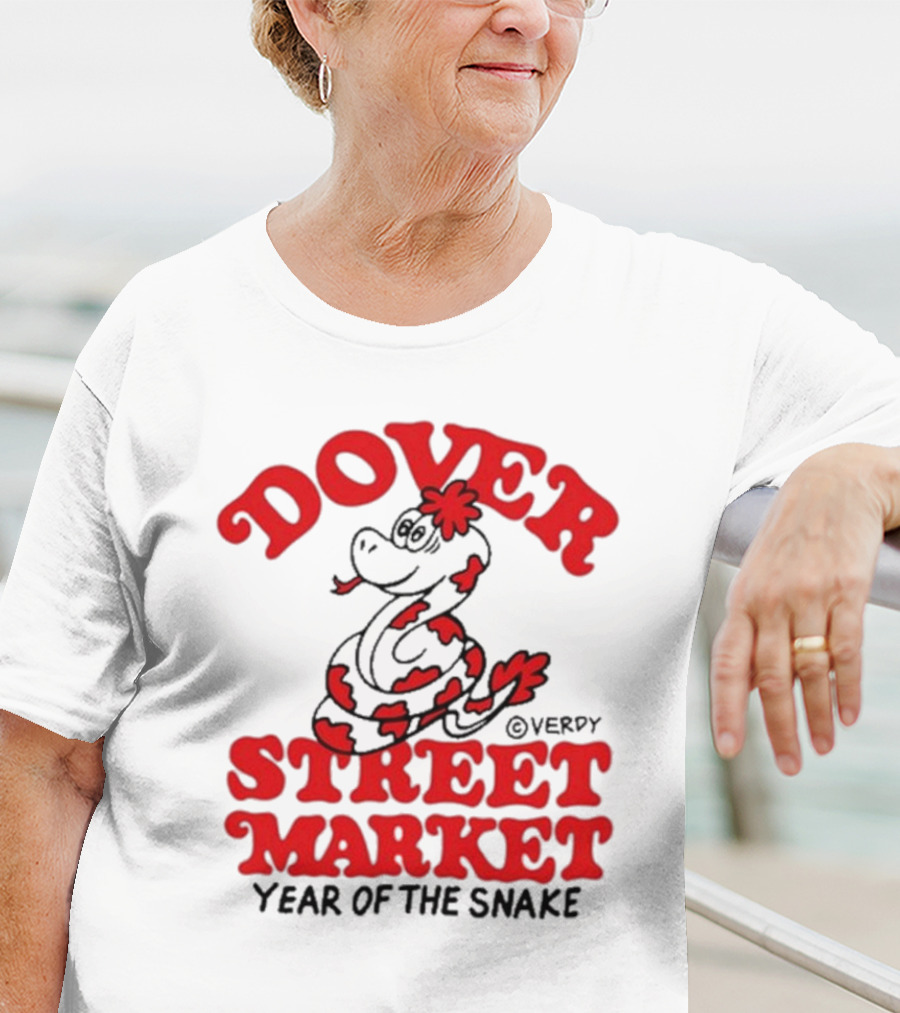 Dover Street Market X Year Of The Snake Red Text Desempacados Verdy Collaboration T-Shirt